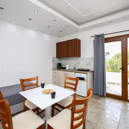 Infinity Апартаменты *