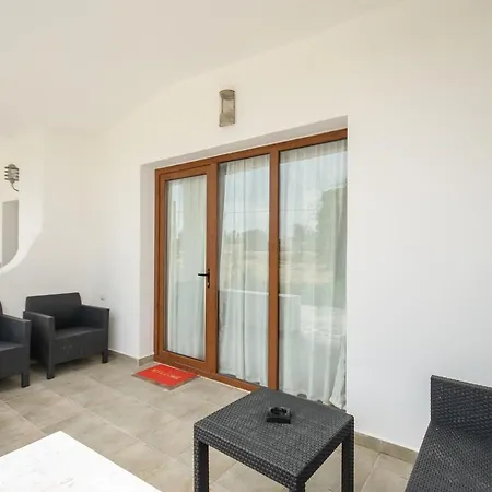Infinity Apartman Naxos City